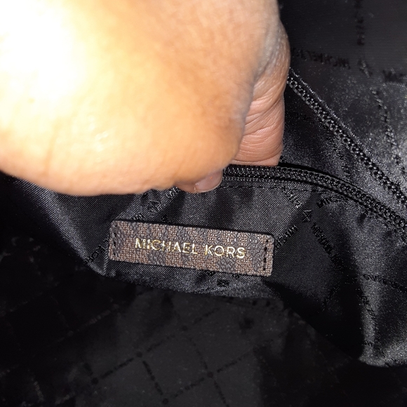 Michael Kors Kensly 🤎 - Picture 3 of 10